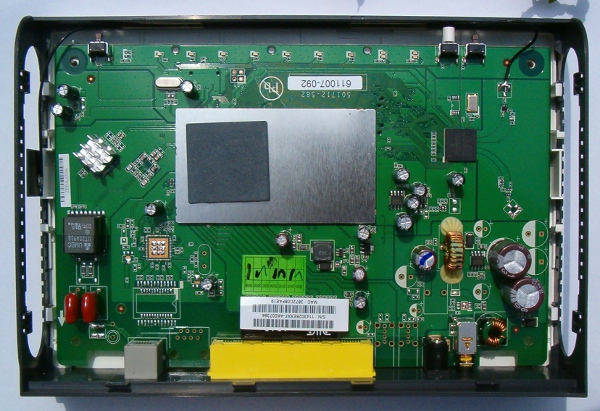 VDSL modem Comtrend VR-3026e - deska zezhora
